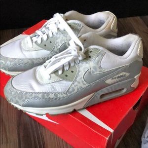 Women’s Nike air max 90 shoes